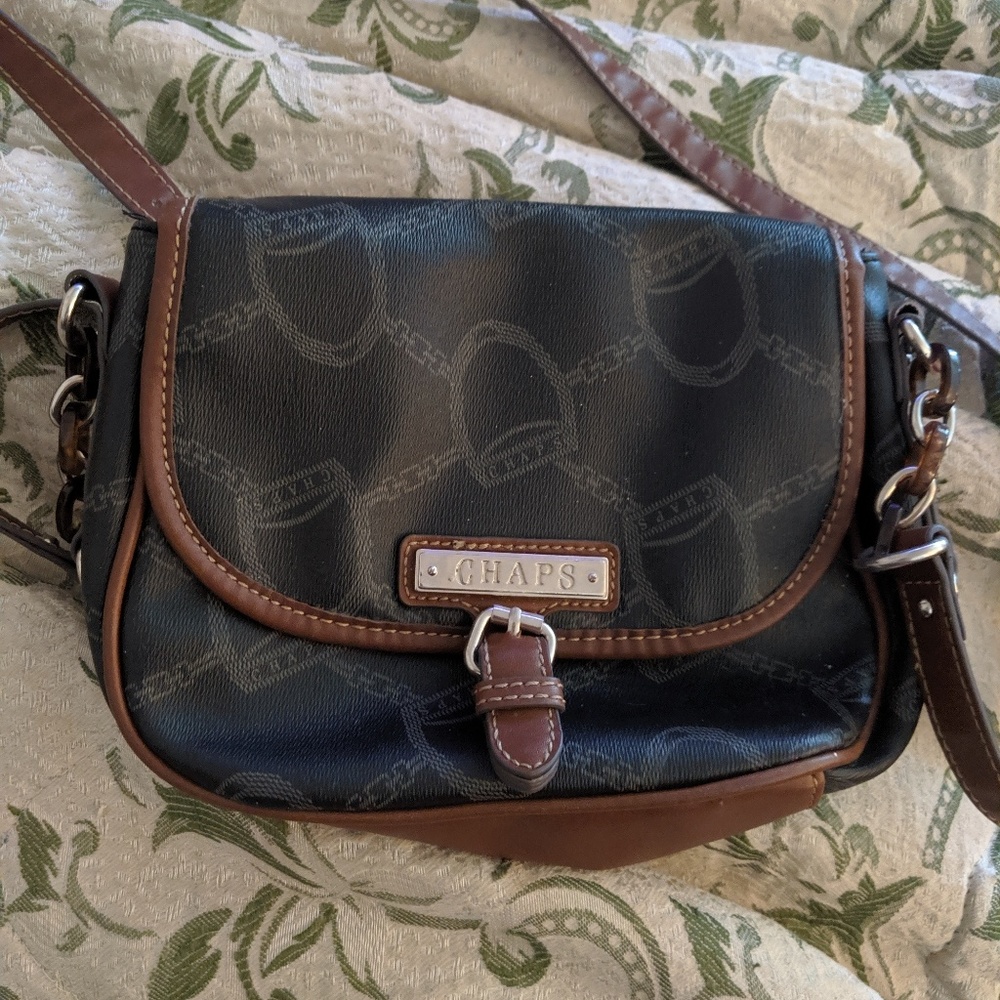 Chaps siginture crossbody purse